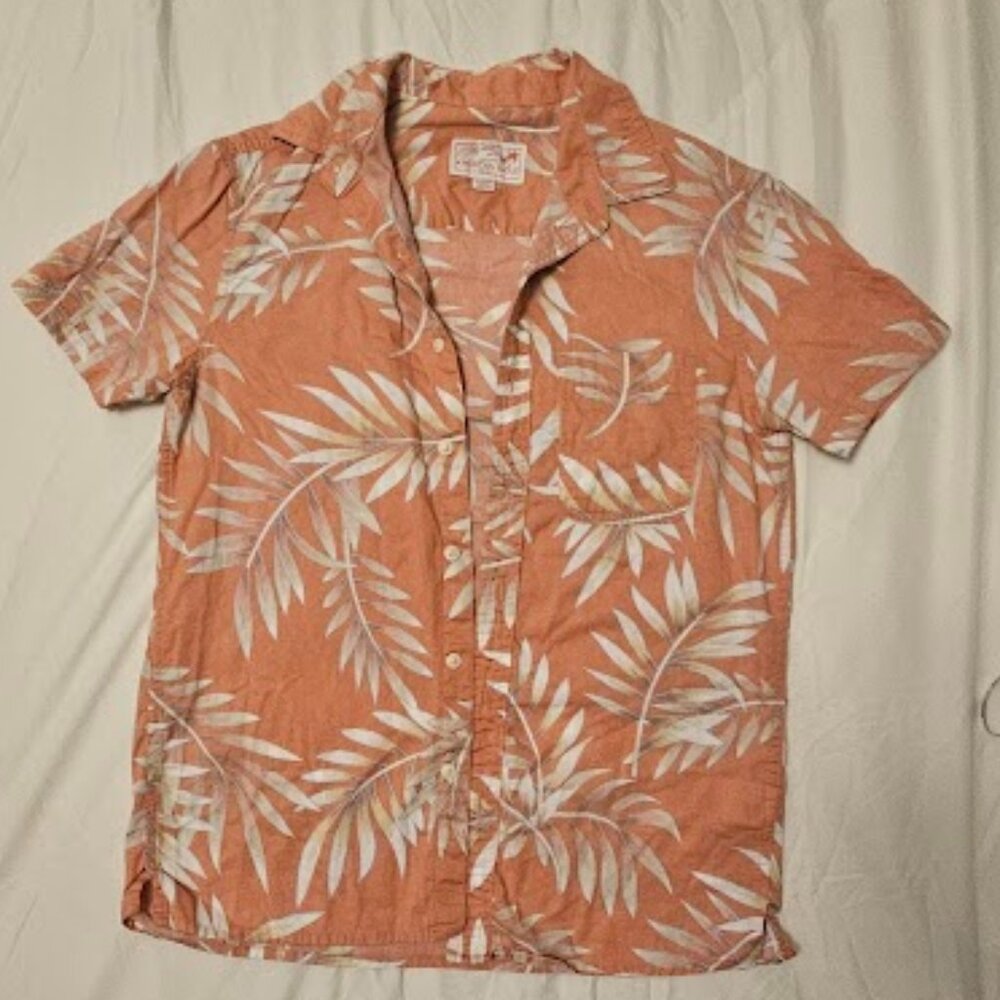 American Eagle Men’s Hawaiian Resort Shirt – XS – Peach Tropical Print